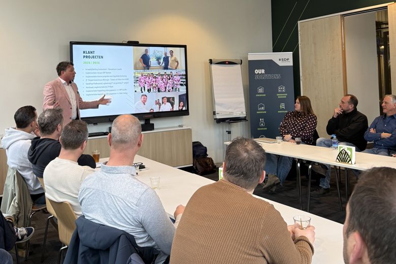 Presentatie tijdens SDF klantbijeenkomst over horti software en teeltoptimalisatie